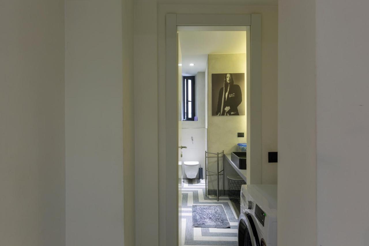 Armani House, Superior Apartment In City Center Milánó Kültér fotó